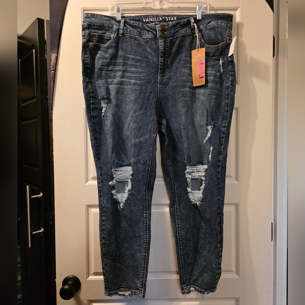 Vanilla Star Fave High-Rise Skinny Jeans Size 22